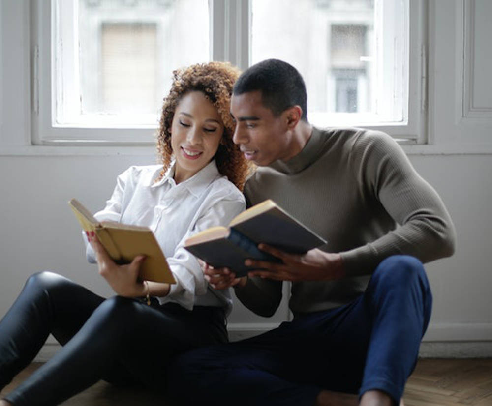 A man and a woman learning English